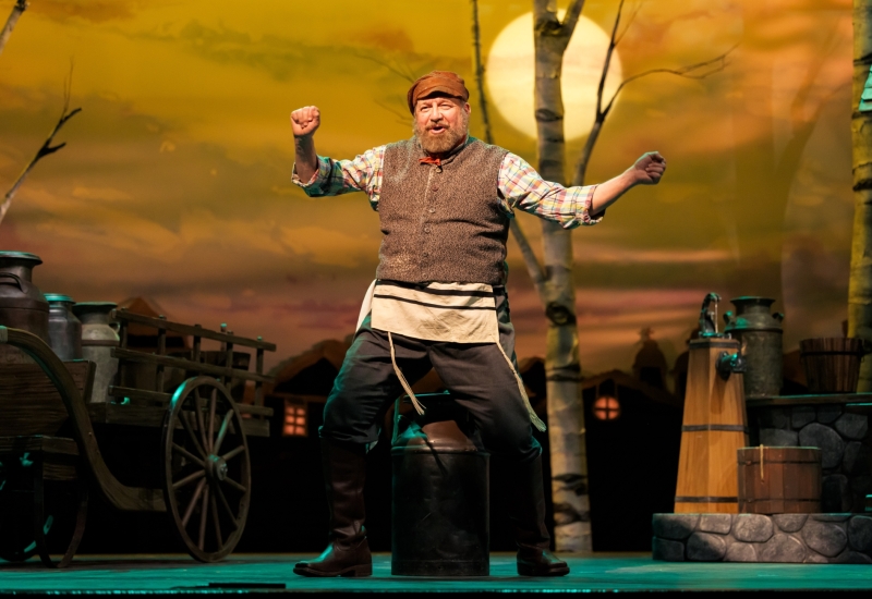 Scott Davidson as Tevye in Fiddler on the Roof, photo by Billy Hardiman.
